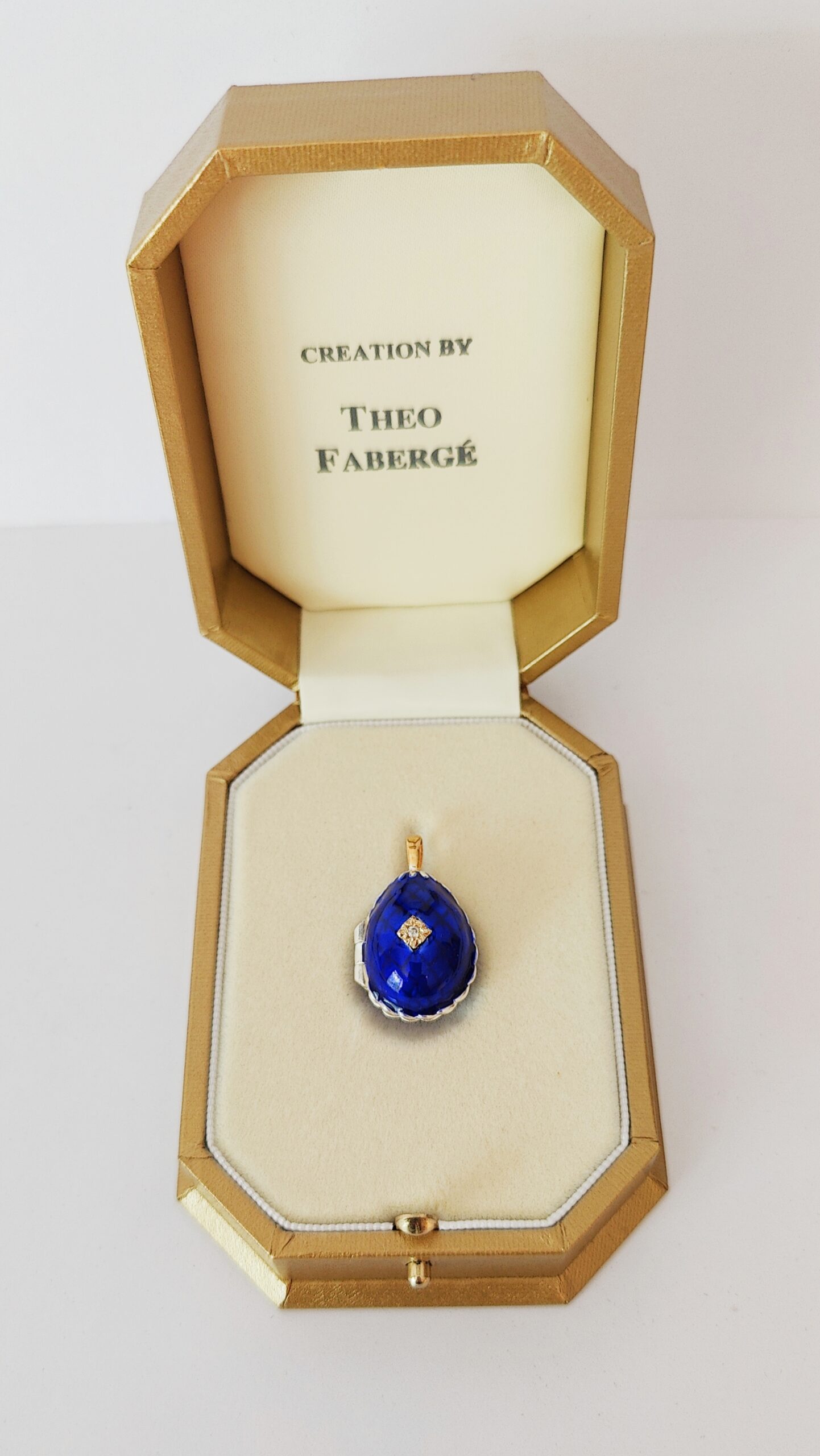 Felix Faberge pendant in its box
